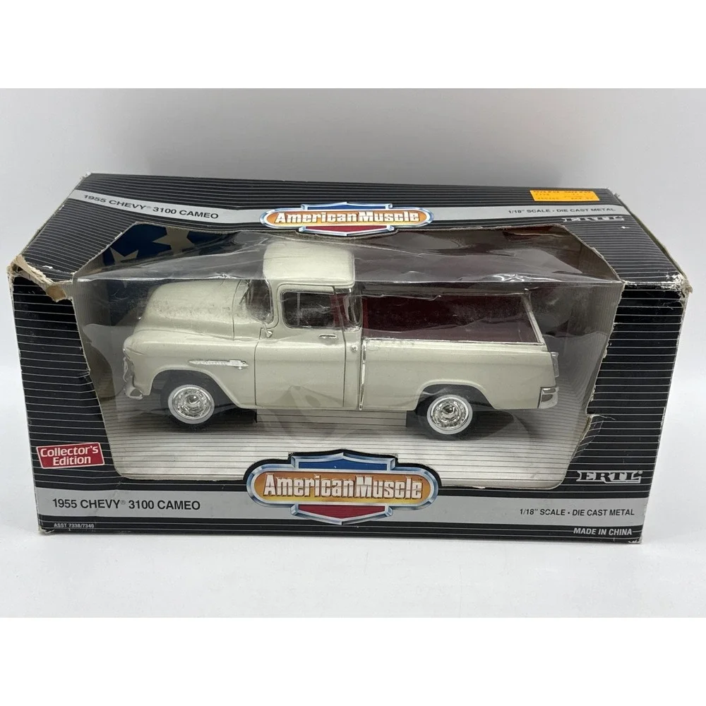 ERTL Chevy Cameo Die Cast Model 1:18 Scale White